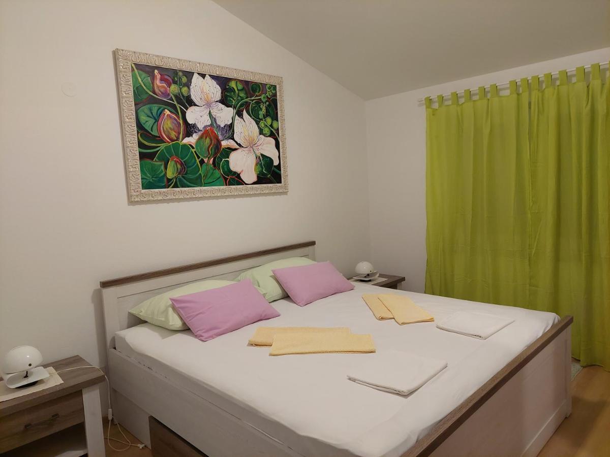 Apartment Roglic ราบ ภายนอก รูปภาพ
